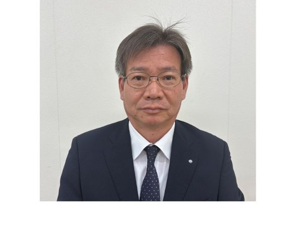 　　　　　　　　西銘良次　社長