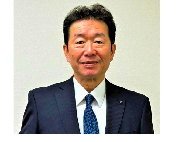 　　　　　　　　生駒信二　社長