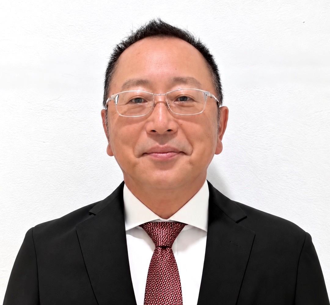 　　　　　　　　黒﨑佳臣　社長
